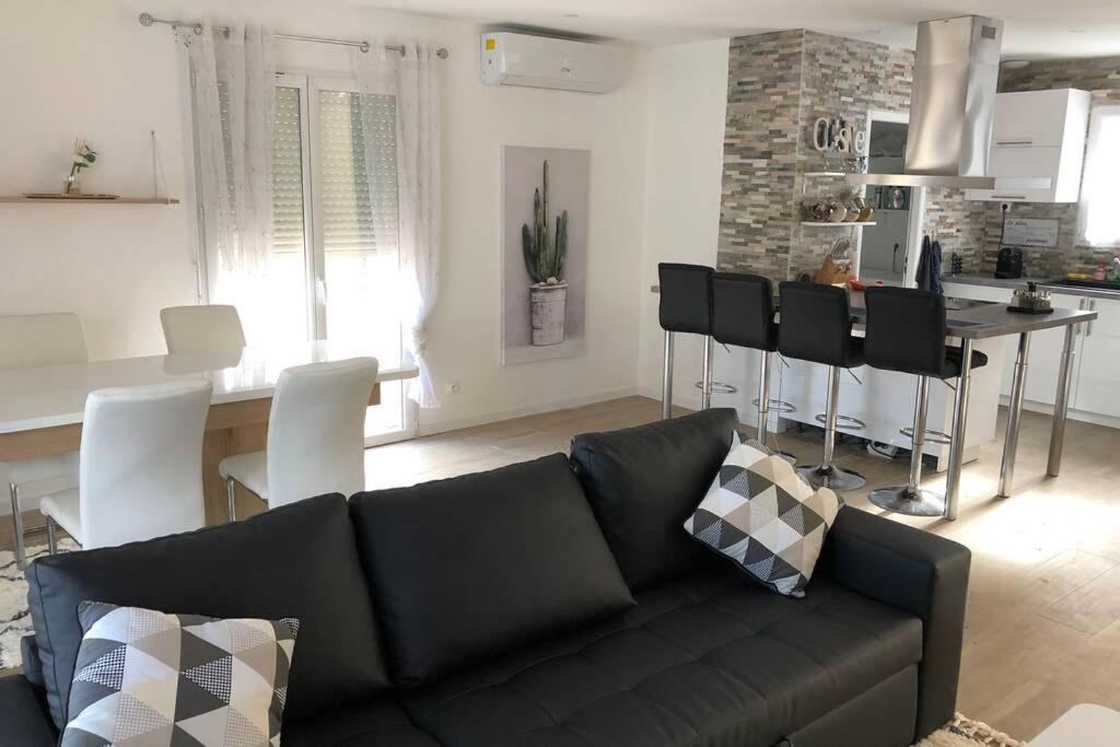 Agreable Maison Entre Bordeaux Et Le Bassin سان جون ديلاك المظهر الخارجي الصورة