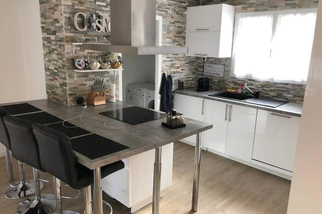 Agreable Maison Entre Bordeaux Et Le Bassin سان جون ديلاك المظهر الخارجي الصورة